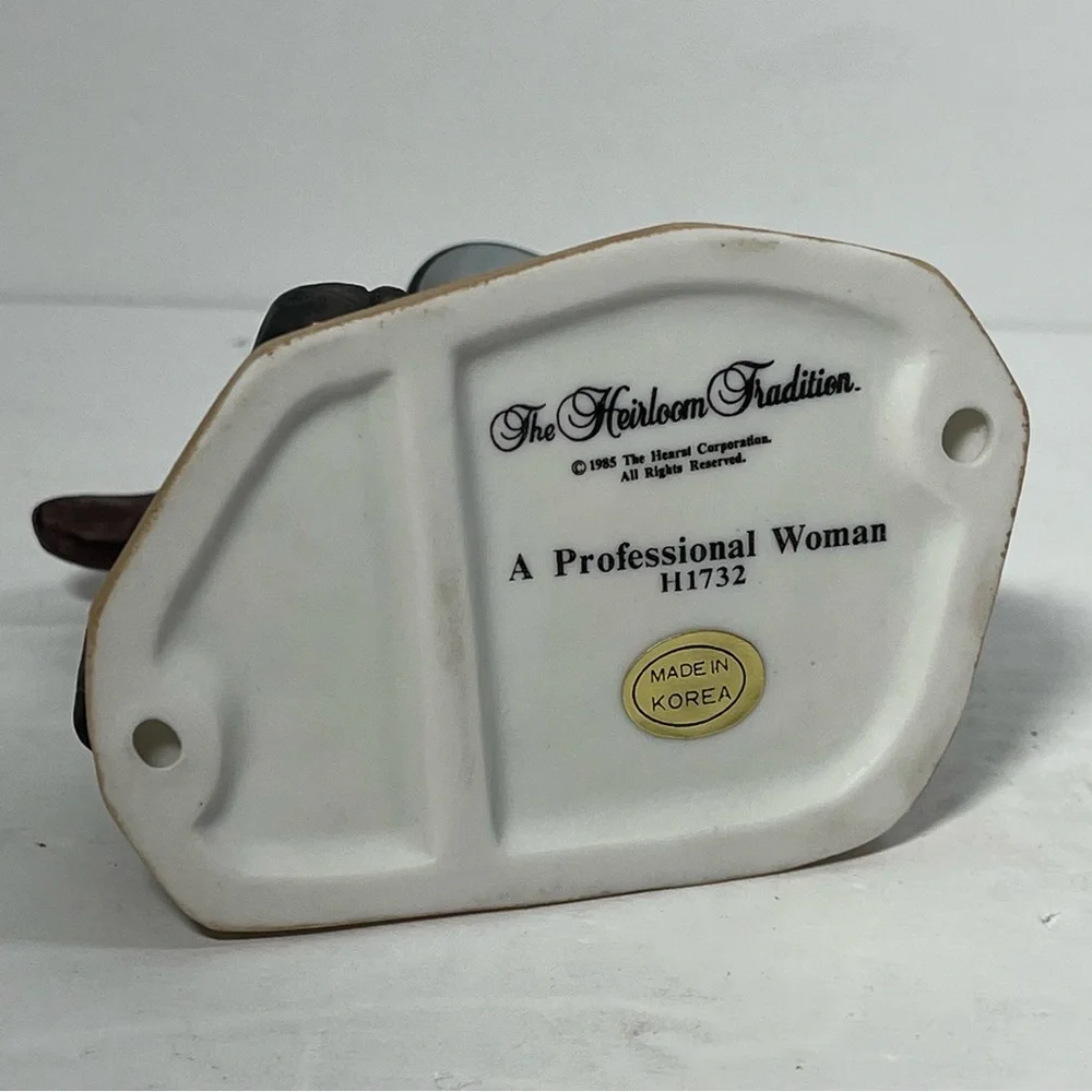 The Heirloom Tradition 1921 day minimal